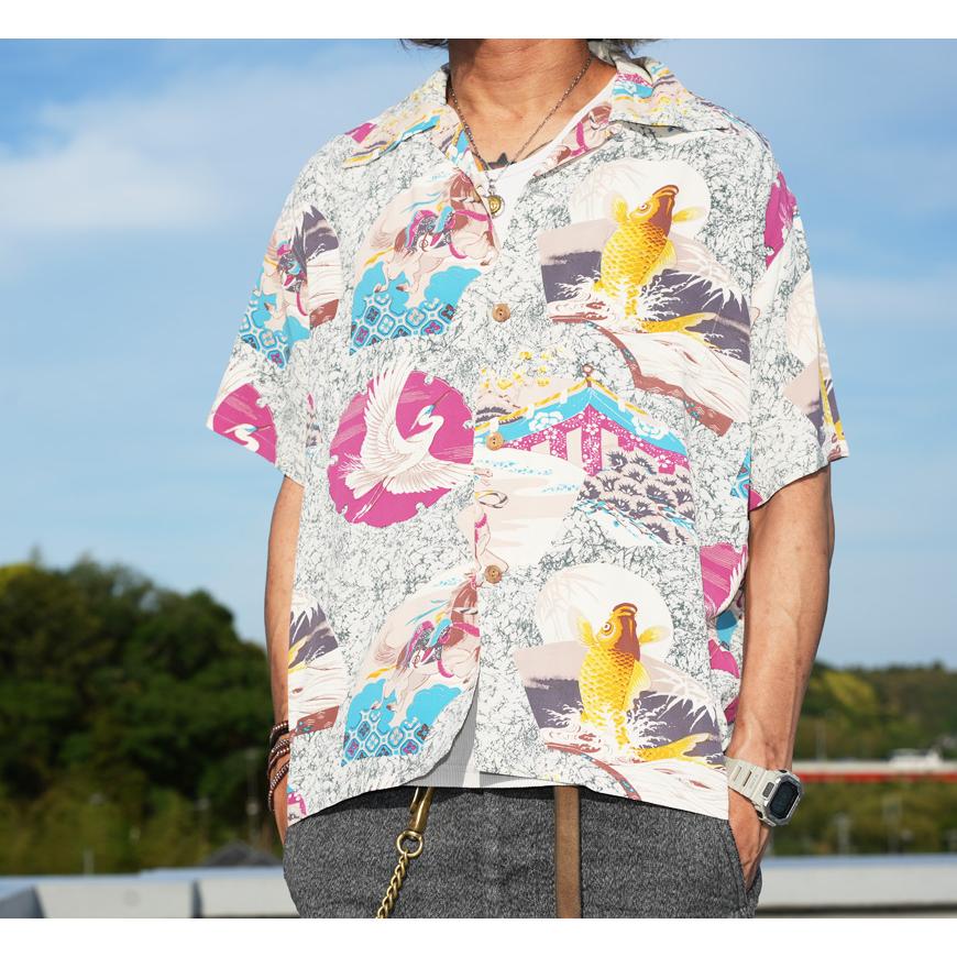 SUN SURF ハワイアンシャツ Sサイズ ピクチャー柄 SUN SURF サンサーフ 半袖 レーヨン壁縮緬 ハワイアンシャツ