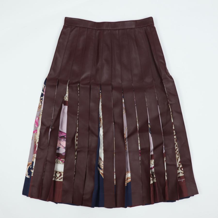 フェラガモ FERRAGAMO 13G859 736432 BURGUN FERRAGAMO スカート  