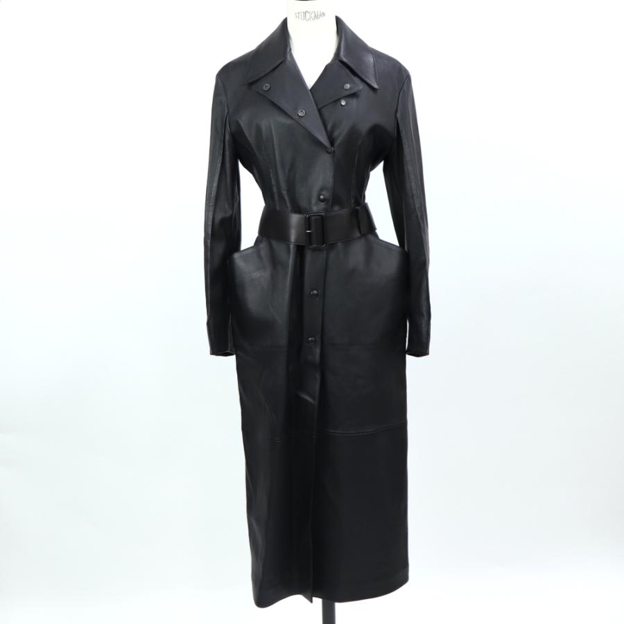 フェラガモのレザー・コート