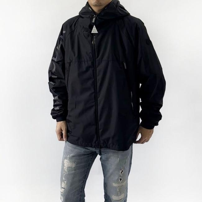 モンクレール MONCLER 1A001 89 68352 999/BESAR GIUBBOTTO ナイロン 