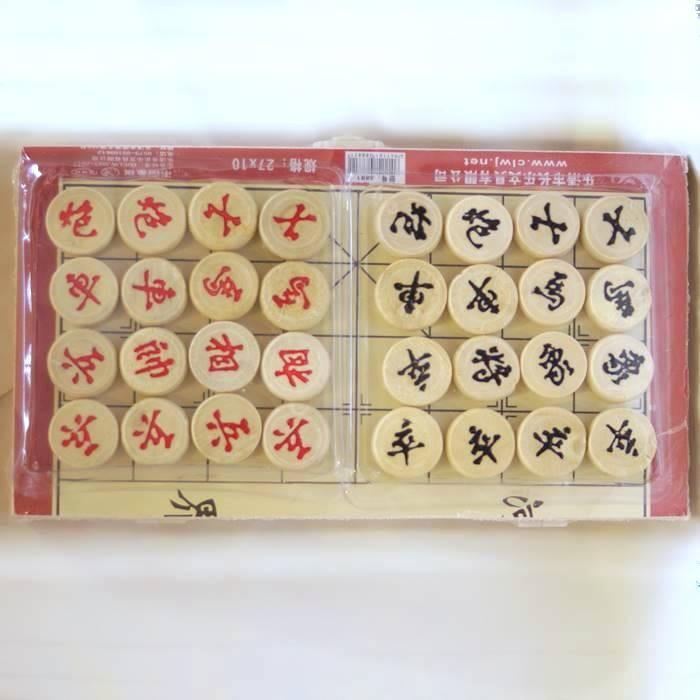 象棋（シャンチー) チャイニーズチェス(中国将棋)木製盤付き 駒径25mm 