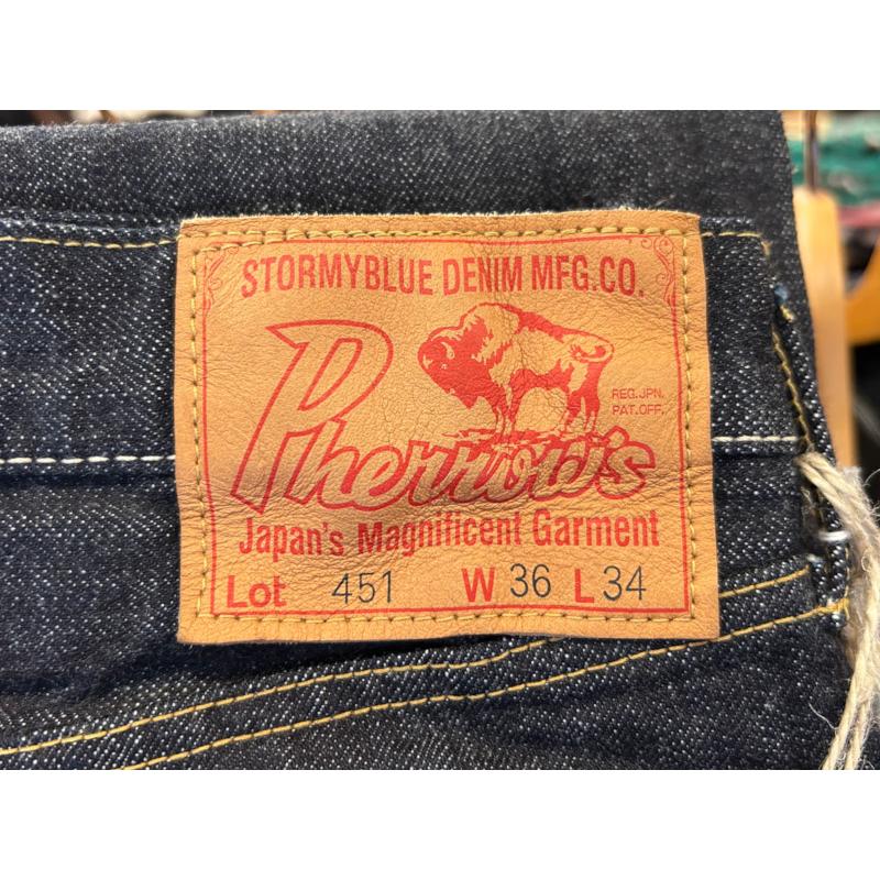 Pherrow's（フェローズ） '451'スターチドウォッシュルーズストレート