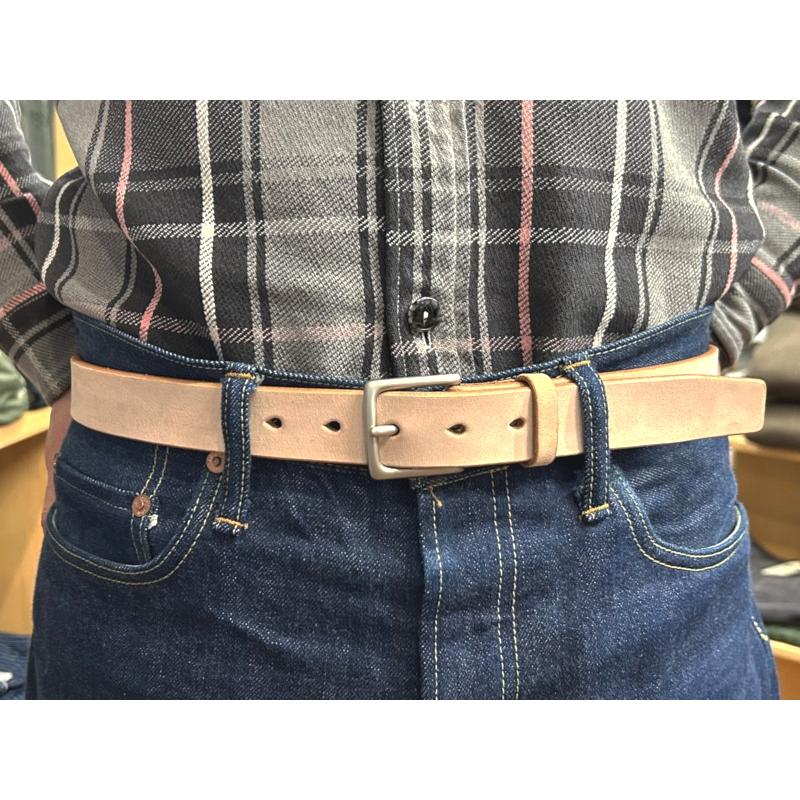 桃太郎ジーンズ（MOMOTARO JEANS） 'BUFFED'レザーベルト MOMOTARO