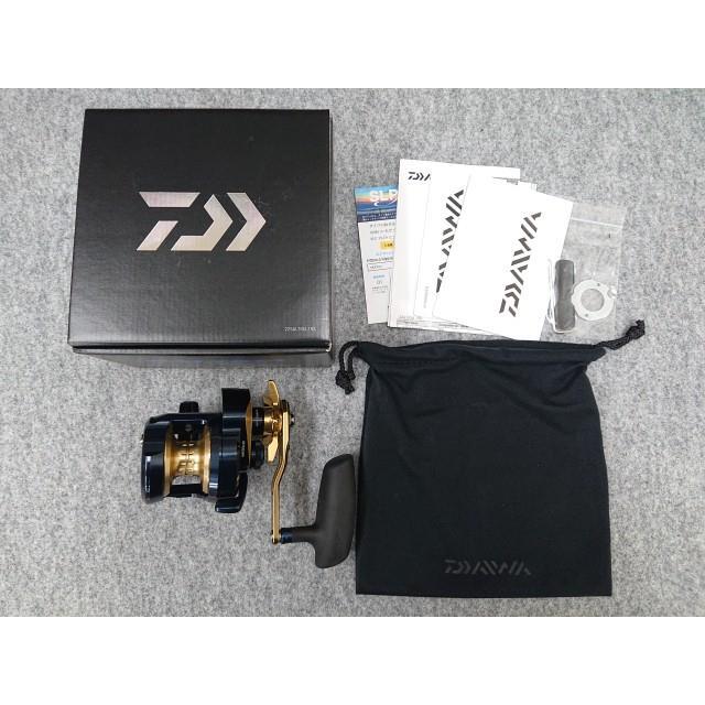 SALTIGA @【未使用品】 訳あり ダイワ 22ソルティガ 15S 右 両軸 SALTIGA @【未使用品】 訳あり ダイワ 22ソルティガ 15S 右 両軸