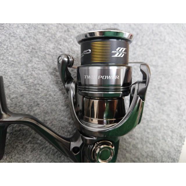 シマノ @【未使用品】 訳あり 24 ツインパワー C2500SHG シマノ @【未使用品】 訳あり 24 ツインパワー C2500SHG