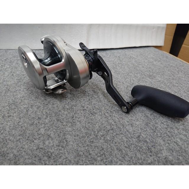 未使用品】 シマノ 21 オシアジガー 2001NRMG (左) 両軸リール