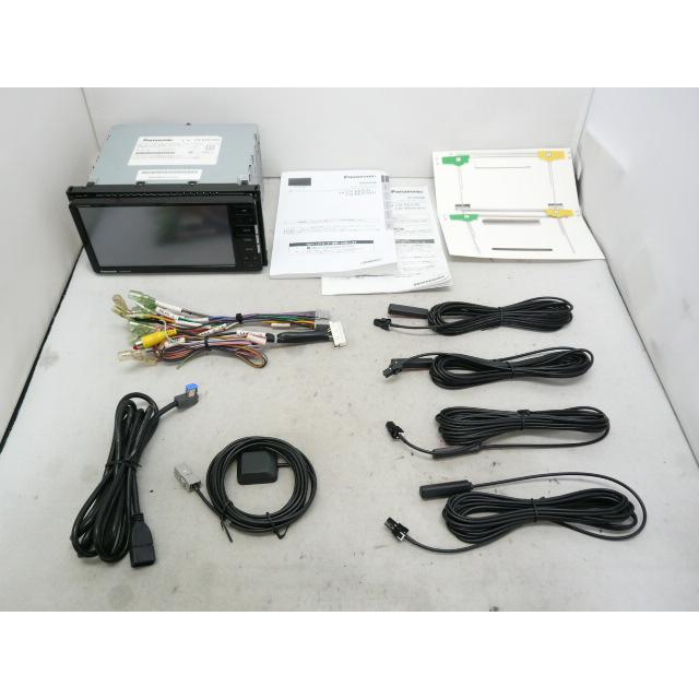 中古】 2026年度版 パナソニック ストラーダ CN-RE05WD メモリーナビ