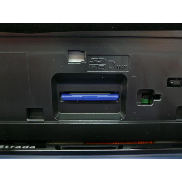 中古】 2026年度版 パナソニック ストラーダ CN-RE03D メモリーナビ 地