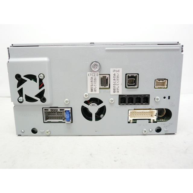 中古】 2026年度版 パナソニック ストラーダ CN-RE05WD メモリーナビ