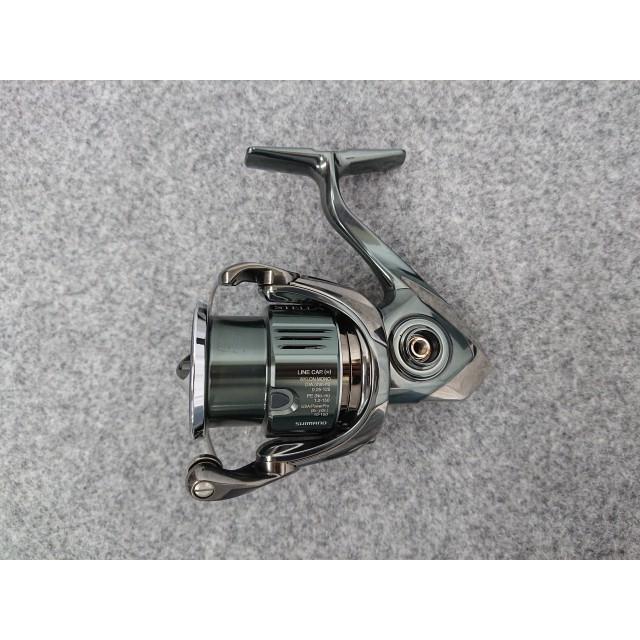 シマノ（SHIMANO） @【中古】 美品！ 22 ステラ C3000MHG スピニングリ