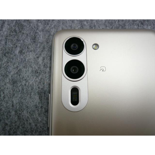 未使用品】 FCNT arrows We2 Plus M06 8GB/256 GB シャンパンシルバー