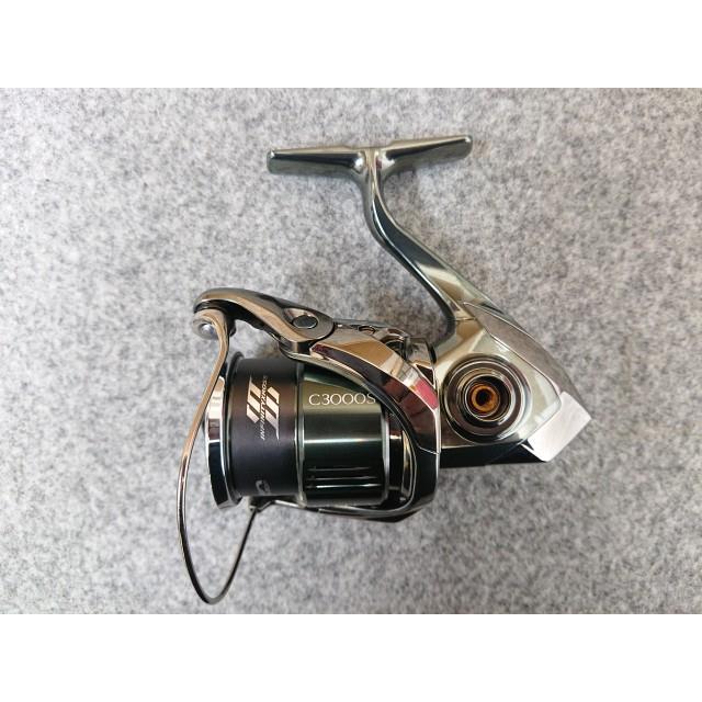 ※新品未使用　シマノ　22ステラC3000SDH シマノ（SHIMANO） @【中古】 美品！ 22 ステラ C3000SDH スピニングリ
