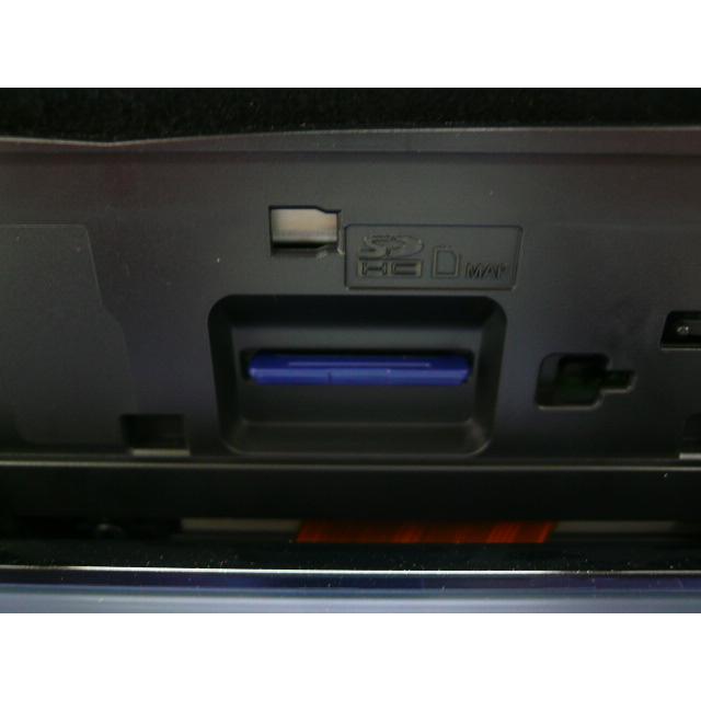 中古】 2023年版 パナソニック ストラーダ CN-RE03WD メモリーナビ 地