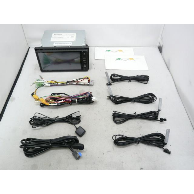 中古】 パナソニック ストラーダ CN-R330WD メモリーナビ 地デジ