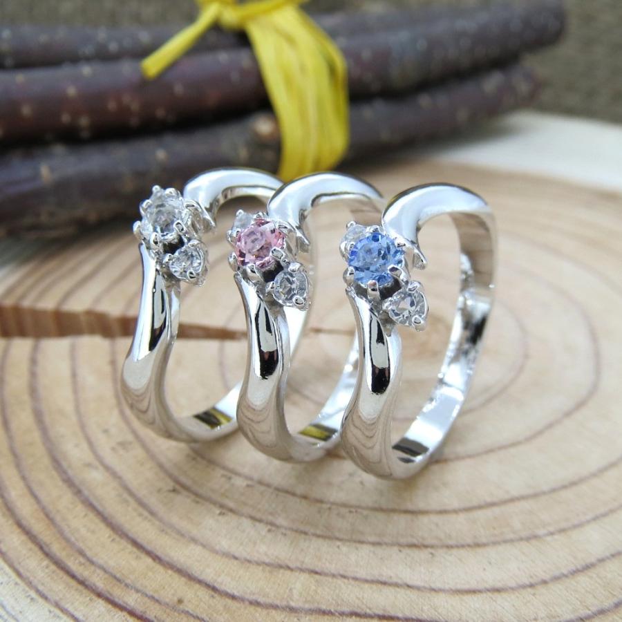 ●専用　SWAROVSKI クリスタルリング 指輪 13号 シルバーカラー 箱付 リング クリスタル シルバー クリア ピンク ブルー 9号 11号 13号 15号