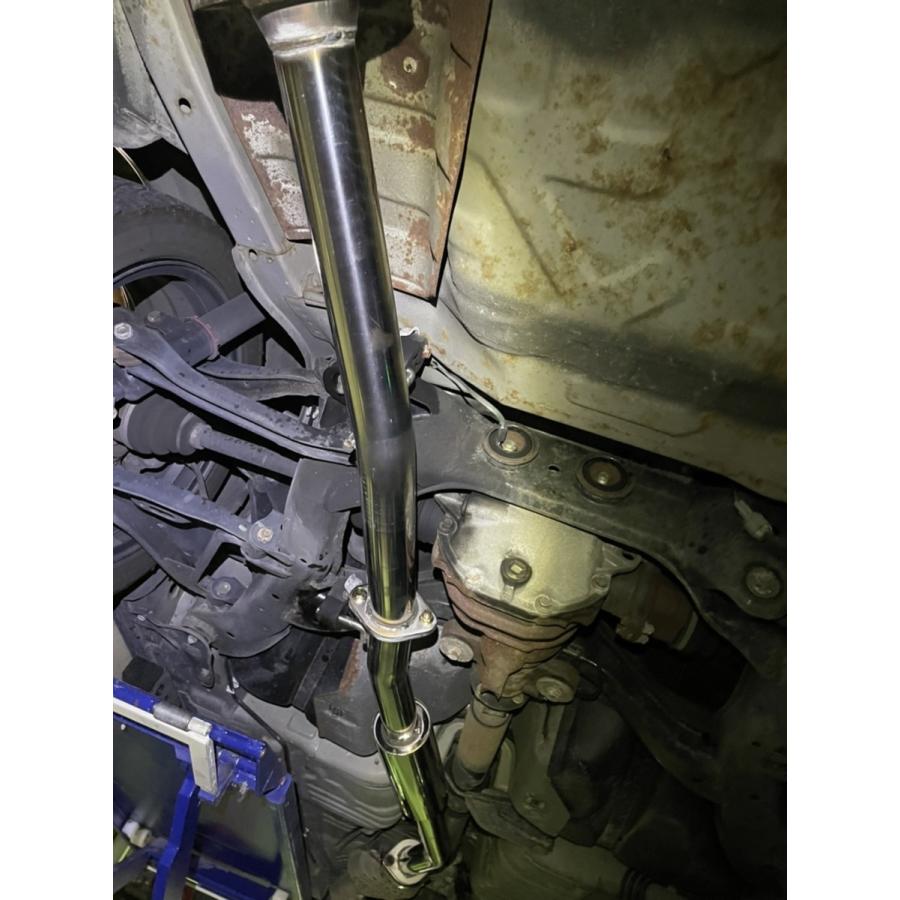 ER34スカイライン4ドア NA車用 砲弾 マフラー中間タイコつき 車 ER34スカイライン4ドア NA車用 砲弾 マフラー中間タイコつき 車