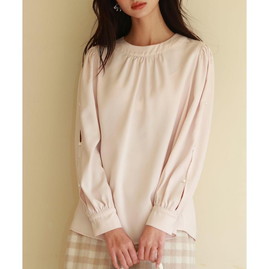 ブラウス レディース 長袖 クルーネック ゆったり ギャザー きれいめ リボン パールボタン ボタン開閉 とろみ素材 おしゃれ 可愛い オフィス |  | 14