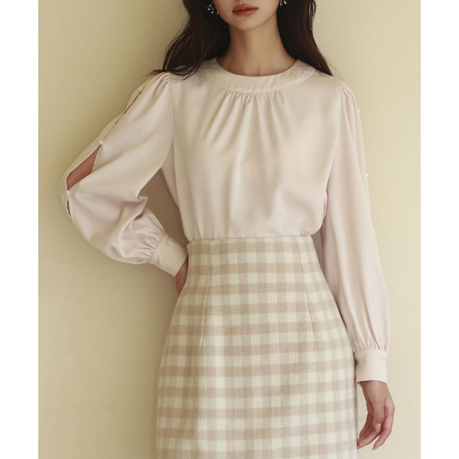 ブラウス レディース 長袖 クルーネック ゆったり ギャザー きれいめ リボン パールボタン ボタン開閉 とろみ素材 おしゃれ 可愛い オフィス |  | 15