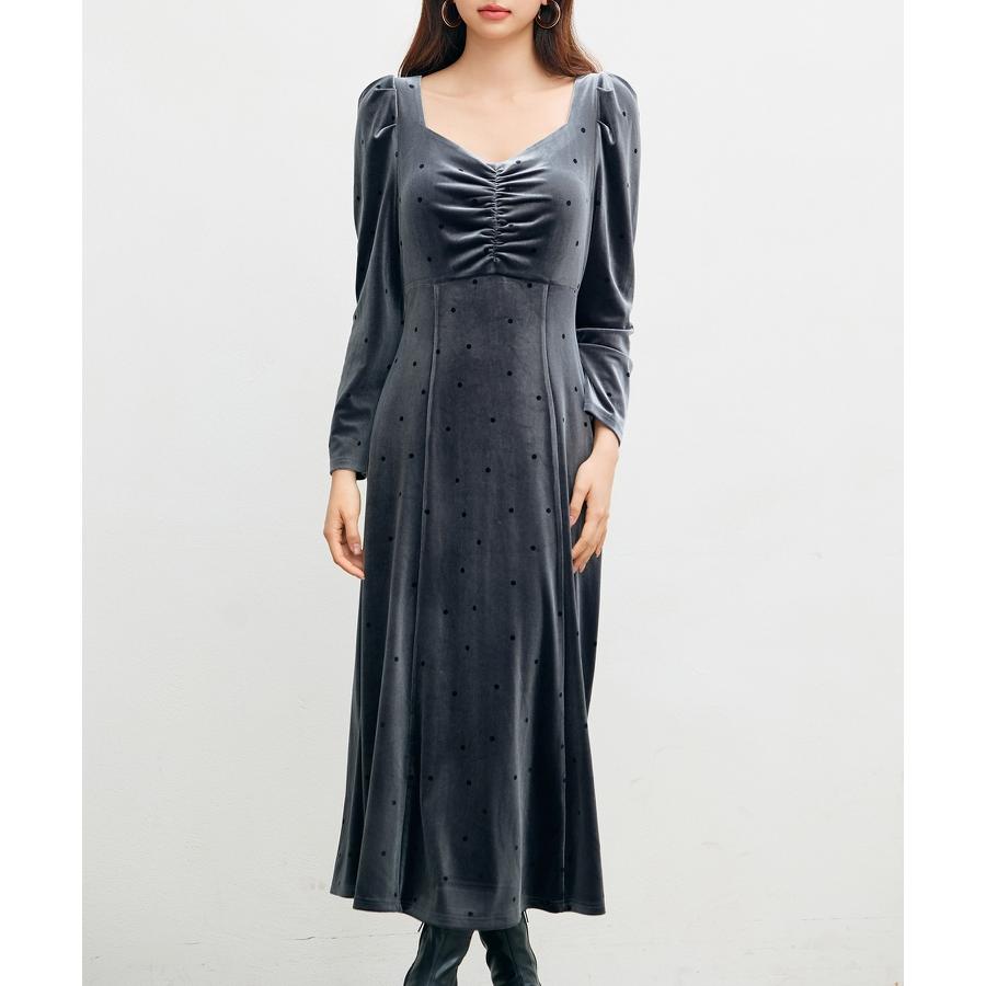 ワンピース ロングワンピース レディース ゆったり 長袖 ベロア素材 ドットプリント ボリュームスリーブ バックゴム 胸元シャーリング パワーショルダ |  | 10