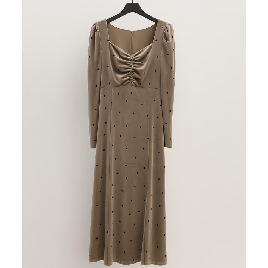 ワンピース ロングワンピース レディース ゆったり 長袖 ベロア素材 ドットプリント ボリュームスリーブ バックゴム 胸元シャーリング パワーショルダ |  | 02