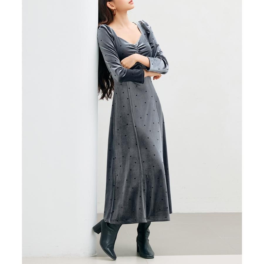 ワンピース ロングワンピース レディース ゆったり 長袖 ベロア素材 ドットプリント ボリュームスリーブ バックゴム 胸元シャーリング パワーショルダ |  | 06