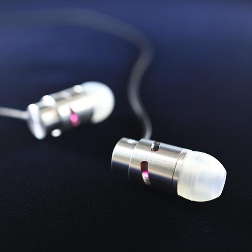 ナガオカ R1/SV シルバー バランスド・アーマチュア型イヤホン