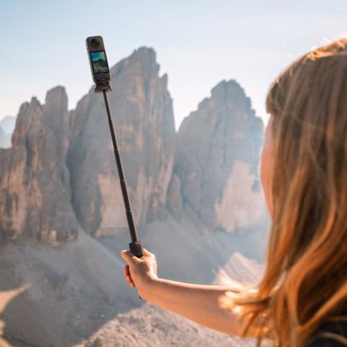 Insta360 折りたたみ式内蔵三脚付き自撮り棒リモコンキット 1/4インチ