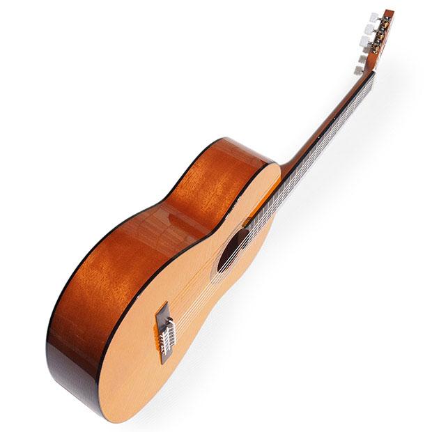 YAMAHA（ヤマハ） ヤマハクラシックギター CG102 ソフトケース付