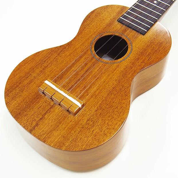 弦プレ!】Famous フェイマス FS-5G 国産ソプラノウクレレ チューナー