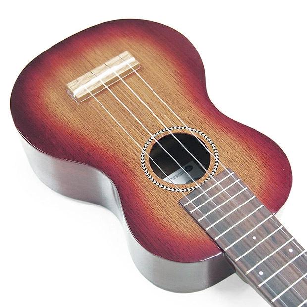 ウクレレ　famous fs-7  ソプラノ　美品 楽天市場】Famous フェイマス ウクレレ FS-7G ソプラノ ハードケース