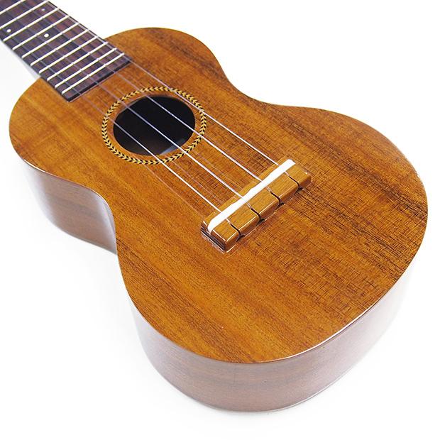 Famous フェイマス 国産ウクレレ FS-8LN ソプラノ チューナー付き