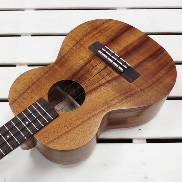 志茂 テナーウクレレ カッタウェイ ハードケース付き 2_000000004946.jpg?1736663762