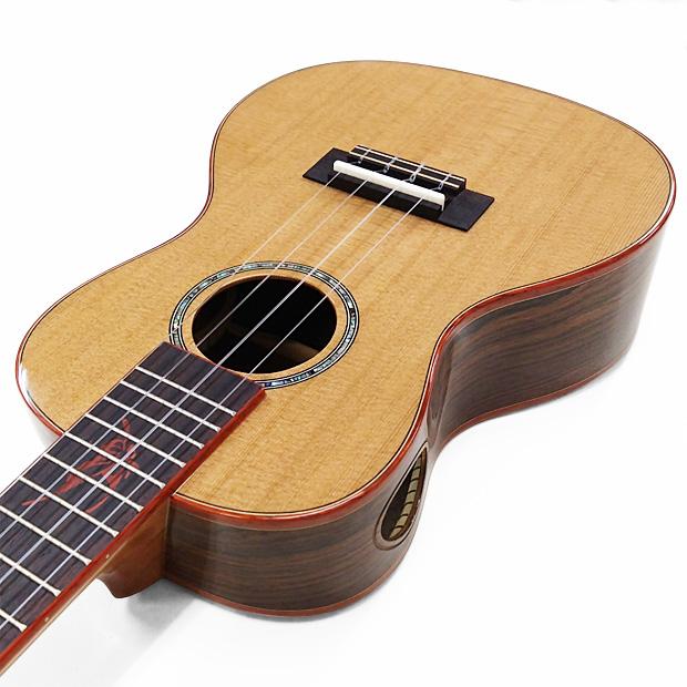 Kai Ukulele カイ KC-700 コンサート ウクレレ チューナー付 シダー