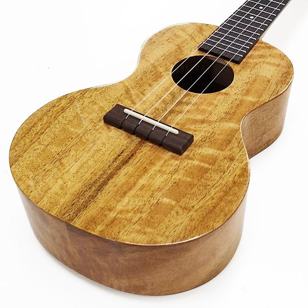 Uma Ukulele UMGO-C ウーマ コンサートウクレレ マンゴー材 チューナー