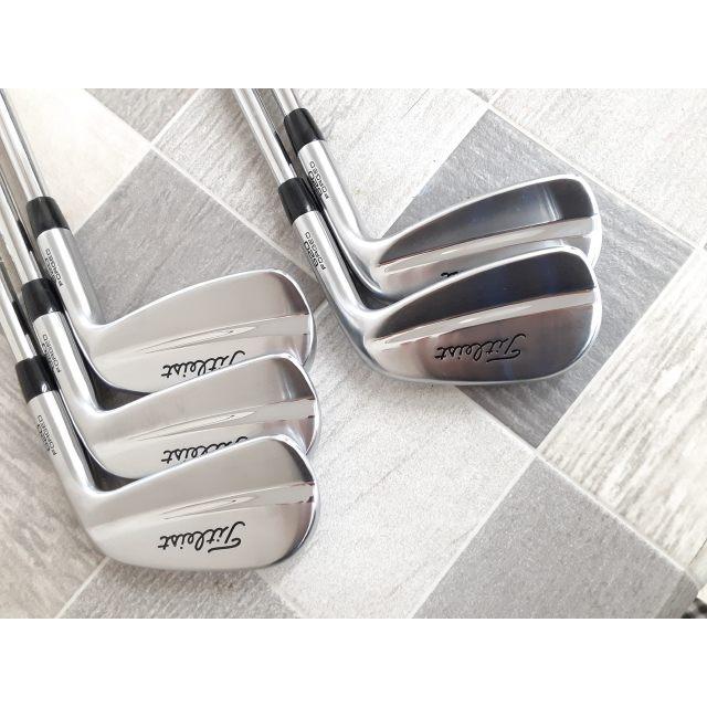 Set De Fers Titleist 620 CB 4-9, PW - Shaft AMT TOUR WHITE Flex S200 - Pour Droitier