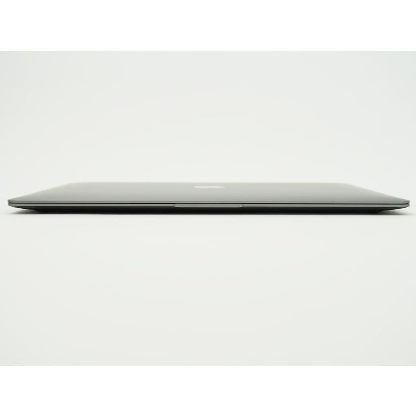 MacBook Air 13.3型 Apple M1 メモリ16GB SSD512GB スペース