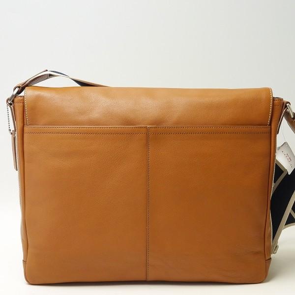 コーチ　ショルダーバッグ　ヘリテージ　肩掛け　斜め掛け　F70556 コーチ ショルダーバッグ ヘリテージ 肩掛け 斜め掛け F70556