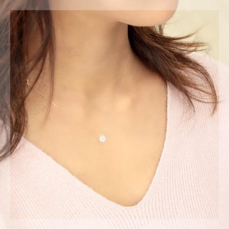 オレフィーチェ 0.05ct ミルククラウンネックレスPt K18/Pt「0.5ct 