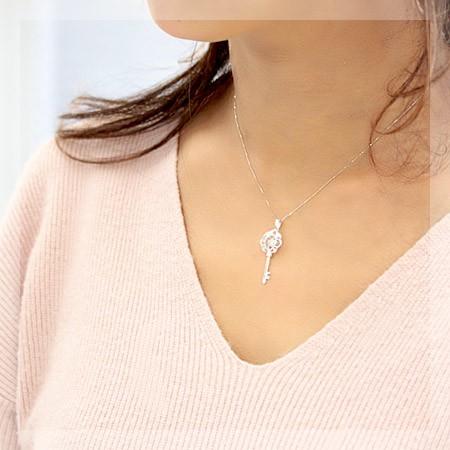 ダイヤモンド ネックレス レディース ダイヤネックレス 18金 18k K18 ダンシングストーン 揺れる 0.25ct カラット 鍵 キー Aデザインの画像