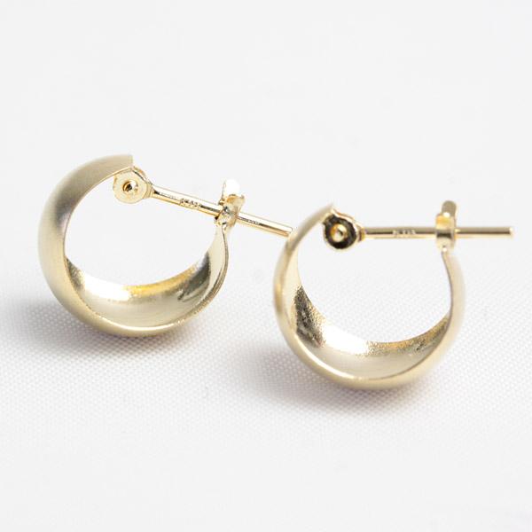 フープピアス 18k 7×10 k18 18金 地金ピアス フープ ピアス ムーンピアス マットタイプ 輪っか レディース 小さめ 日本製 1ペア 両耳用の画像