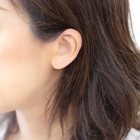 ピアス シンプル プラチナ Pt900 地金 ボールピアス 丸玉 セカンドピアス レディース 石なし 軸太 ポスト0.9mm 2.0mmの画像