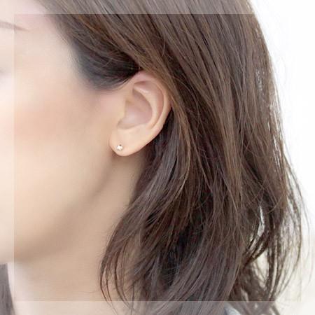 ピアス レディース 18k K18 18金 ゴールド セカンドピアス 星 スター 4.0mm 軸太 ポスト0.9mm 地金 石なし シンプル ネコポスの画像