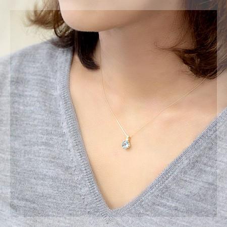 ペンダントトップ レディース アクアマリン K18 6.0mm クラウンデザインの画像