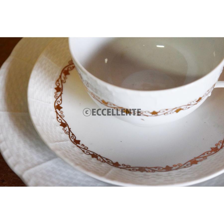 1861年製？　KPM　ベルリン王立磁器製陶所　金彩　ハンドペイント　耳付き平皿 kpmベルリン 朝顔 金彩ドット 飾り皿 - メルカリ