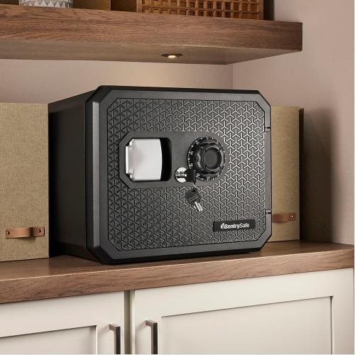 セントリー JPW082KSB 耐火 耐水 金庫 22.9L SENTRY PREMIUM CROSSシリーズ 据置型 |  | 03