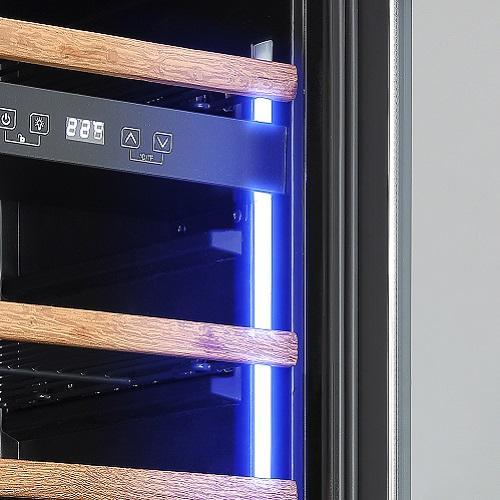 【長期5年保証付】[配送/設置エリア 東京23区 限定]フォルスター forster FJE-113GSL-BK ブラック Essential ワインセラー 44本収納 右開き[標準設置[標準設置料 |  | 03