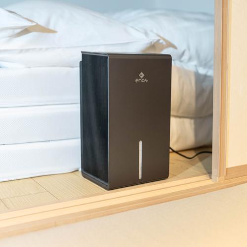 enas(イーネーズ) ECDR1609-B ブラック コンパクト除湿機 すみっこ