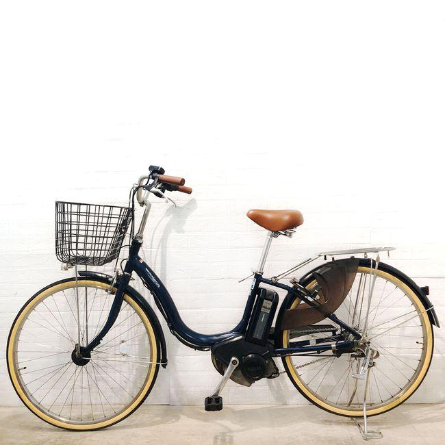 アシスト自転車 シルバー 前カゴ付ヤマハパスナチュラ PAS