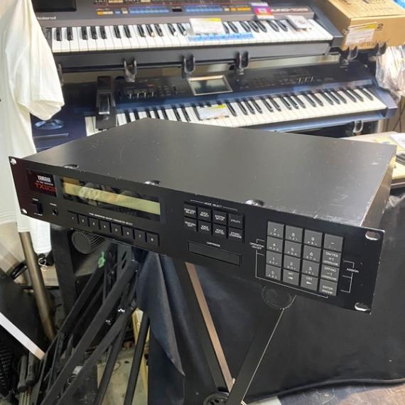 YAMAHA TX802 : 19260 : えちごやミュージック - 通販 - Yahoo 