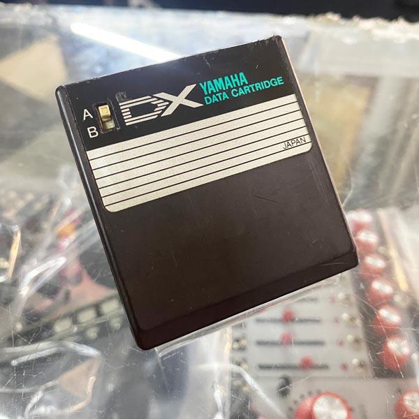 Yamaha DX7カートリッジ VRC-102 Yamaha DX7 Voice Rom カートリッジ VRC-102 【公式通販】